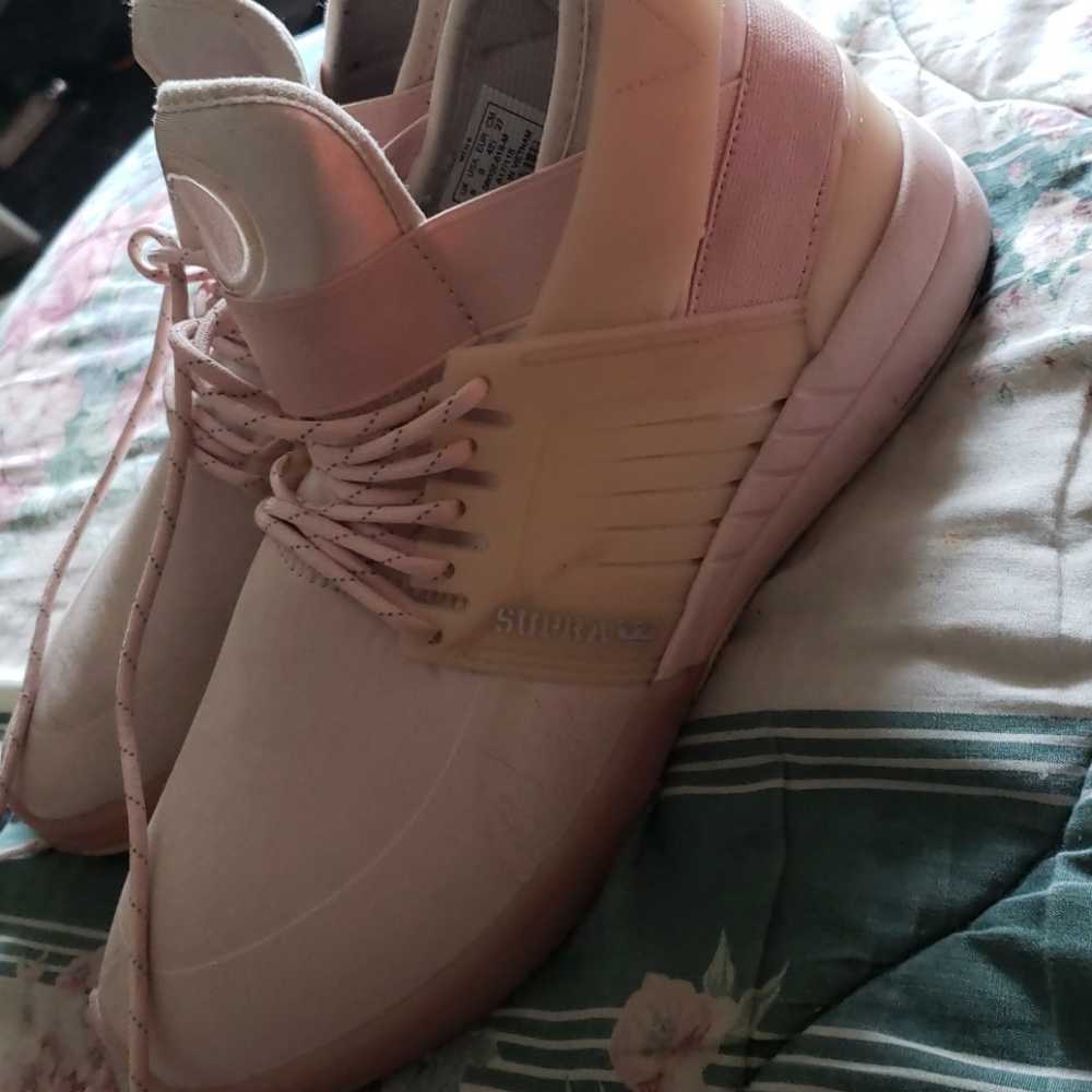 Supras